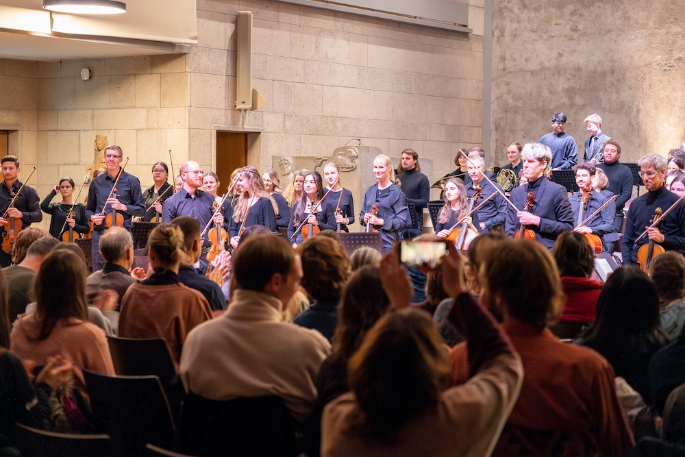 Das Campus Orchester Luzern am Jubiläumskonzert im MaiHof Luzern.